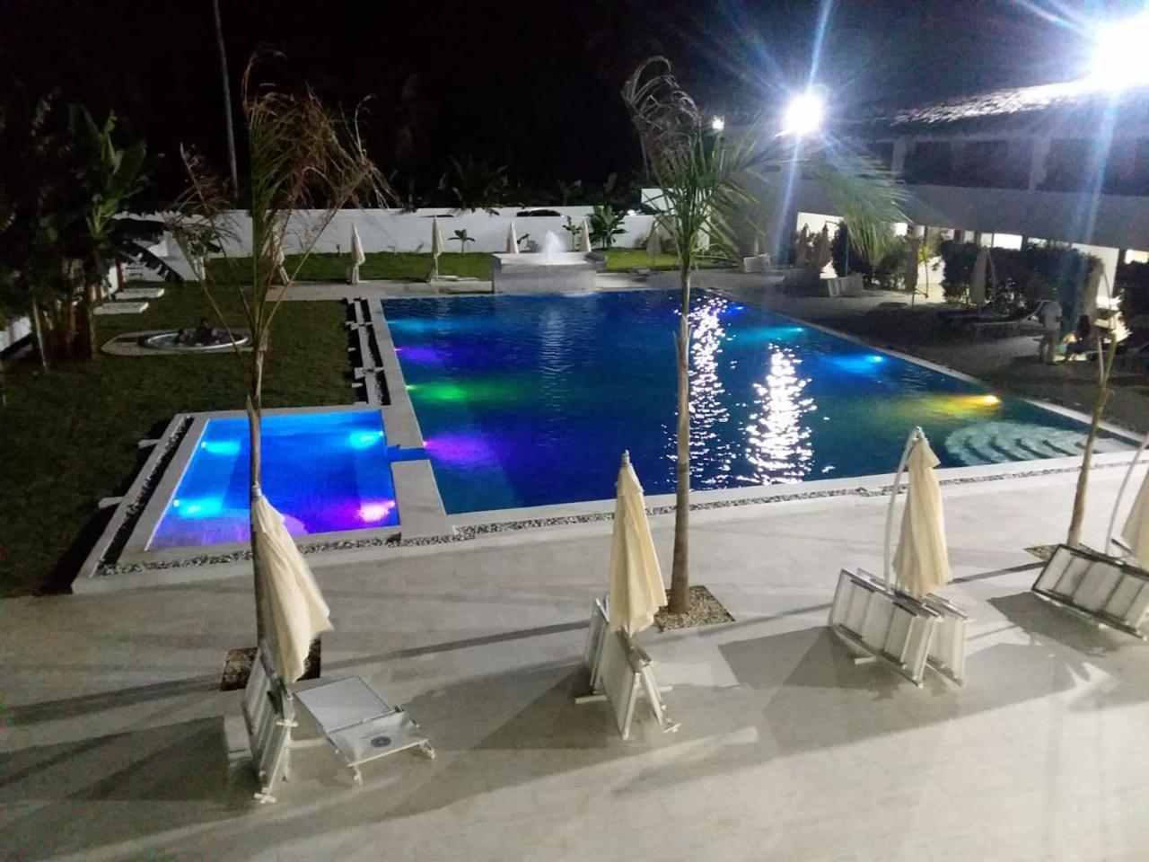 Oasi Encantada - Beach Resort Barahona ภายนอก รูปภาพ