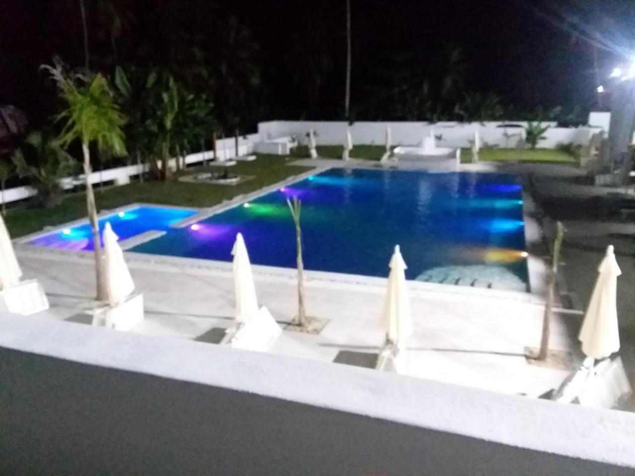 Oasi Encantada - Beach Resort Barahona ภายนอก รูปภาพ