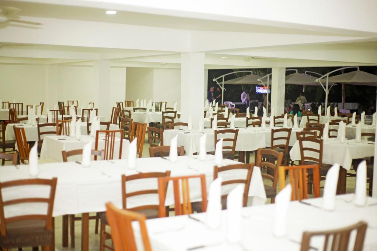 Oasi Encantada - Beach Resort Barahona ภายนอก รูปภาพ