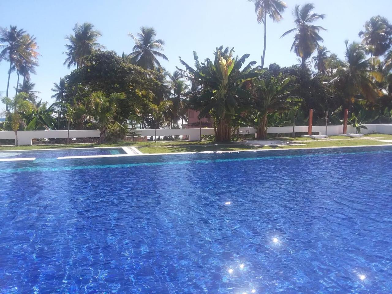 Oasi Encantada - Beach Resort Barahona ภายนอก รูปภาพ