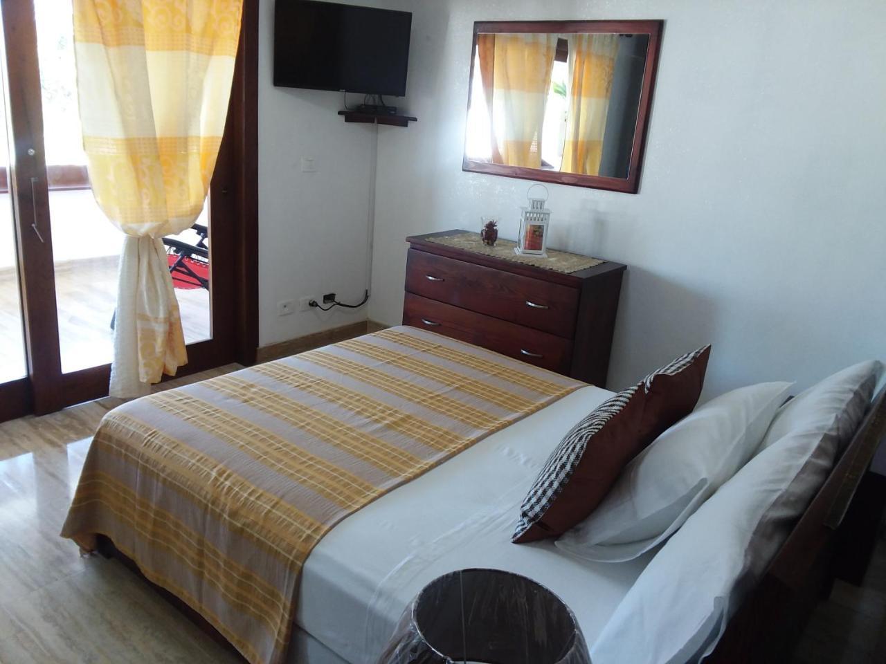 Oasi Encantada - Beach Resort Barahona ภายนอก รูปภาพ